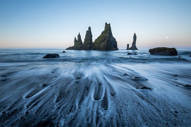 2-Day South Coast Waterfalls, Jokulsarlon Glacier Lagoon and Hike from Reykjavik - Gear, clothes, and luggage limits (so weather doesn’t spoil it)