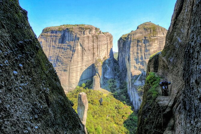 3-Hour Hiking and Scramble Guided Tour of Great Saint in Meteora - What’s Included (and What You’ll Need to Bring)
