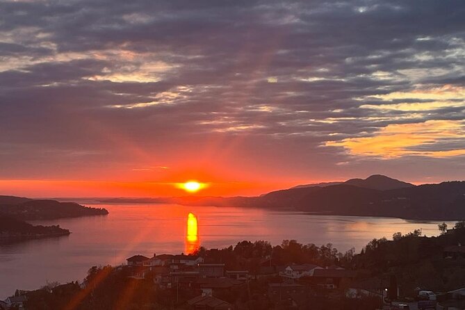 3-Hour Private Norwegian Hiking Experience with Local Guide - Private Pickup, Real Time in the Fresh Air
