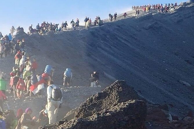 3D/2N Rinjani trekking summit,lake and hot springs. - Hot springs and Senaru Crater Rim: your earned recovery break