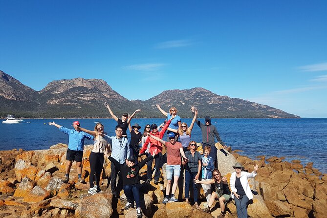 4 Day Wild Tasmania Tour / Wildlife, Nature, Hiking / Inc. Accom - Accommodation choices: lakeside lodge, bush cabin, and a Bicheno base