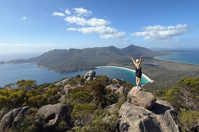 4 Day Wild Tasmania Tour / Wildlife, Nature, Hiking / Inc. Accom - Day 1: Russell Falls, Franklin River under Nelson Falls, then Queenstown and Tullah