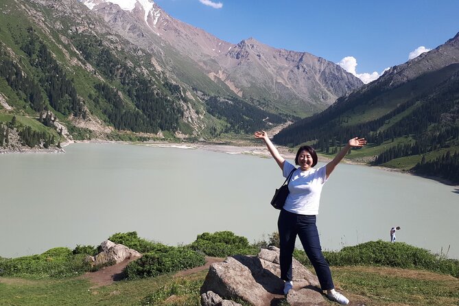 ALmaty mountains hiking tour - Your Guide and the Pace-Tailoring That Makes It Work