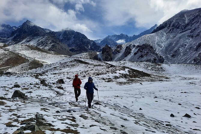Andes Hiking Experience Full Day - Guide style and safety: why small groups matter