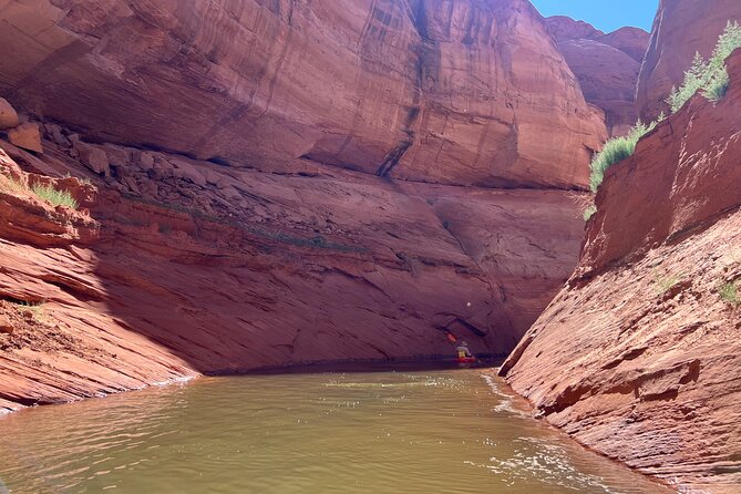 Antelope Canyon Lake Powell Guided Kayaking and Hike Tour - Who this tour fits best (and who should ask questions)