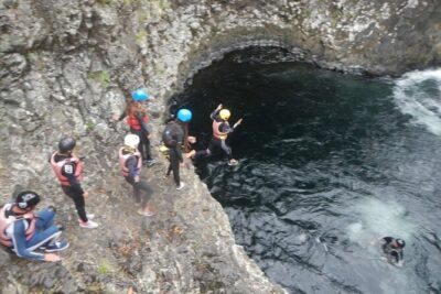 Aquatic hike - What “aquatic hike” really means here: water canyoning in motion
