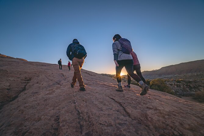 Arches Full Day Private Tour & Hike - Lunch at midday: why the picnic setup changes the day