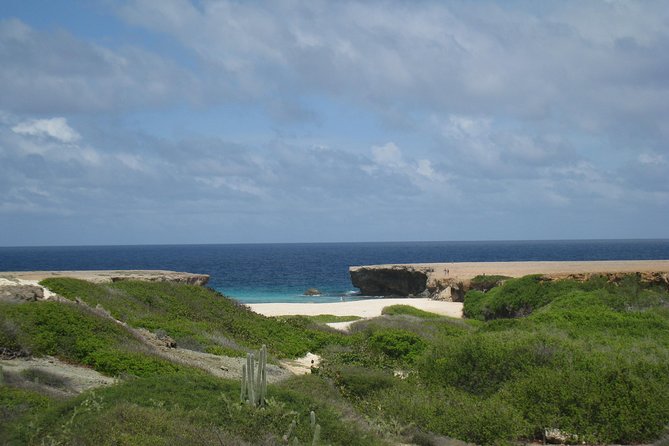 Arikok Adventurous Hiking Experience in Aruba - The Hike: Dusty Rocks, Cacti, Steps, and the Real Meaning of Easy-But-Not-Flat