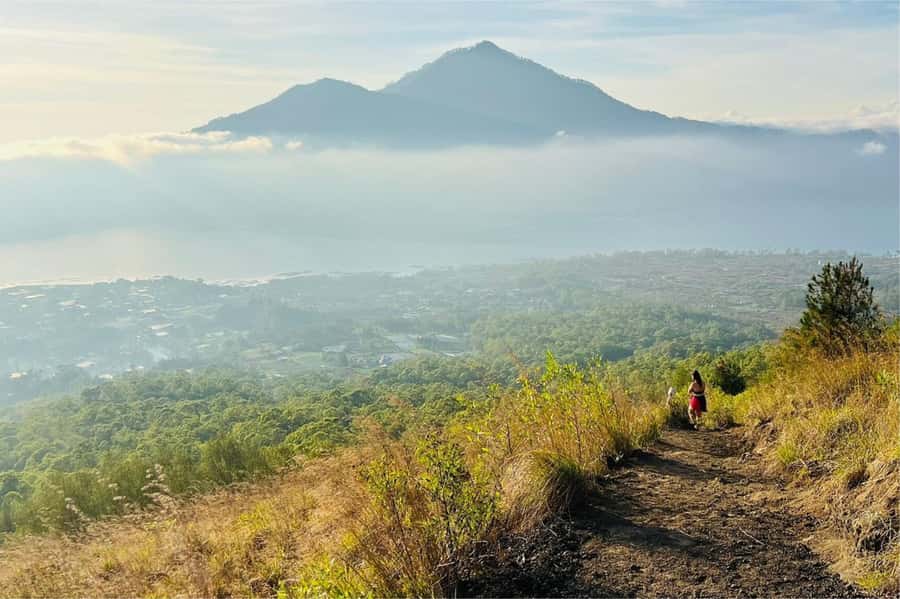 Bali: Mount Batur Sunrise Hike Including Transfer & All Cost - Summit breakfast and the sunrise moment you came for