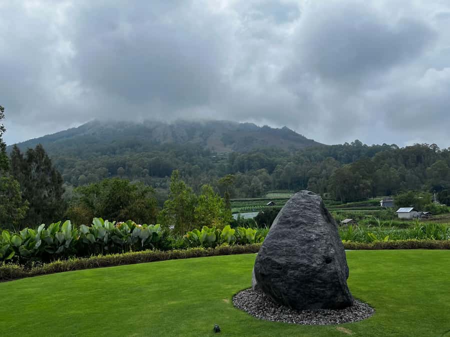 Bali: Sunrise Hike at Mount Batur with Bali Swing - Coffee plantation tasting: Luwak and up to 10 variants, explained at ground level