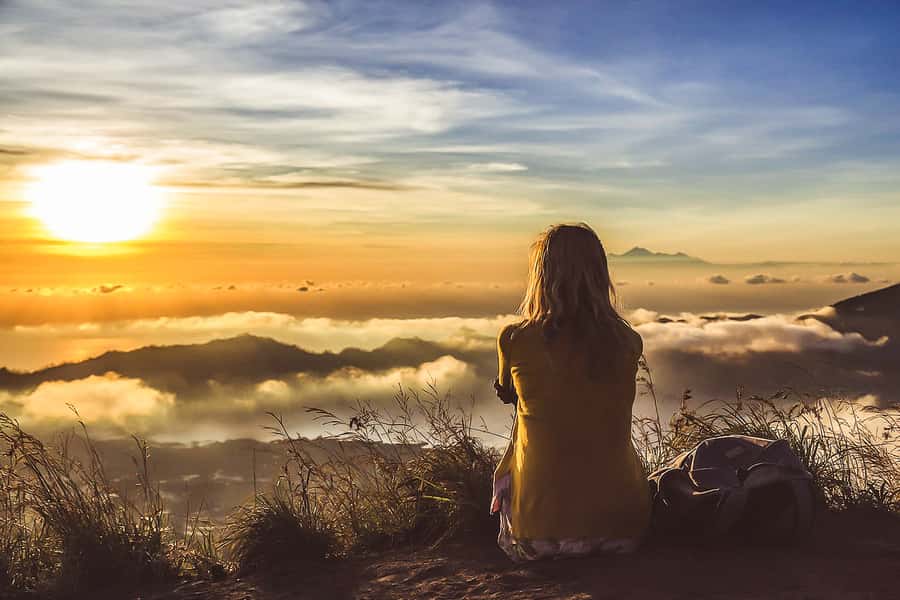 Bali: Sunrise Mount Batur Guided Hike with Breakfast - Summit breakfast and why volcanic steam is part of the magic