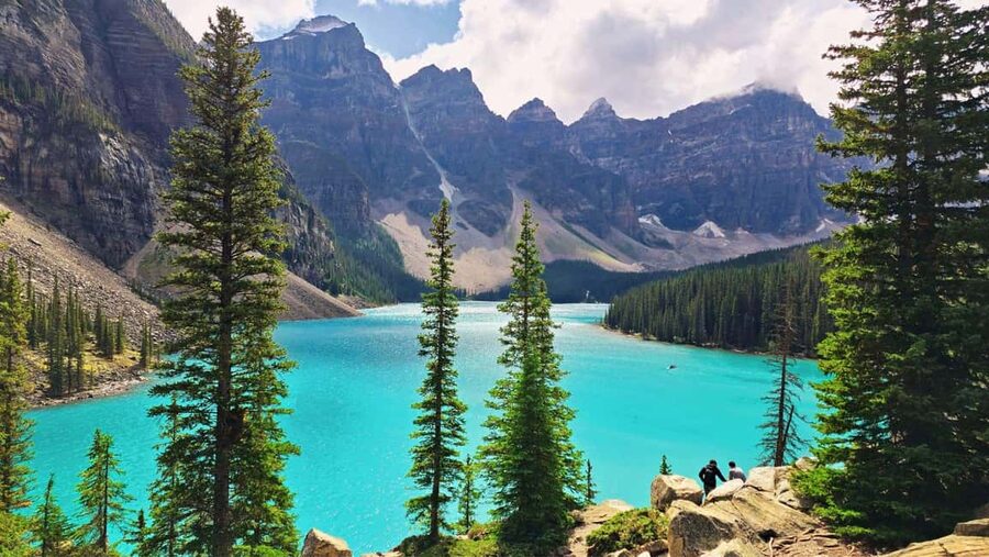 Banff/Canmore Moraine Lake & Lake Louise-Hike/Canoe/Sightsee - Group Size, Comfort, and What to Pack for a 9.5-Hour Day