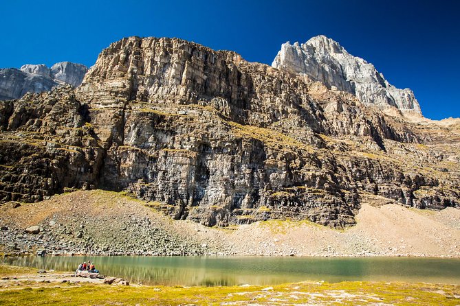 Banff National Park Guided Hike with Lunch - Moraine Lake First Stop: Why That Early View Sets the Tone