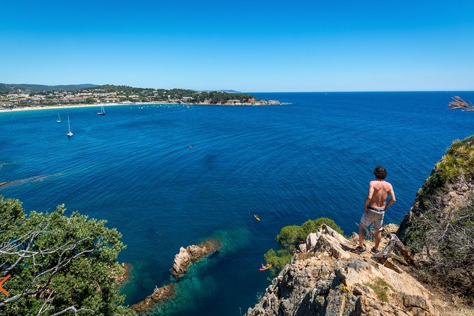 Barcelona: Costa Brava Easy Hike, Snorkel, Cliff-Jump & Meal - The meal: traditional lunch plus a tapas-style restaurant finish
