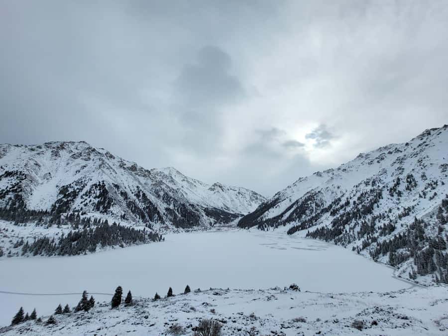 Big Almaty Lake Tour with Optional Hike - What Makes the Guides Matter (and Who You Might Meet)