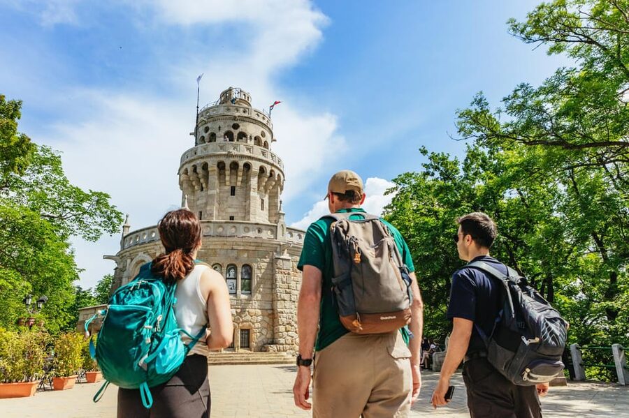 Budapest: Buda Hills Guided Hiking Tour with Optional Lunch - Optional Lunch Midway: Langosh and a Real Hungarian Break