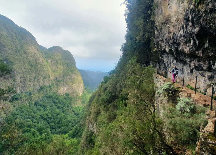 Caldeirão Verde: Levada Caldeirao Verde Hiking Transfer - Start at Queimadas: instructions, map, and staying on track