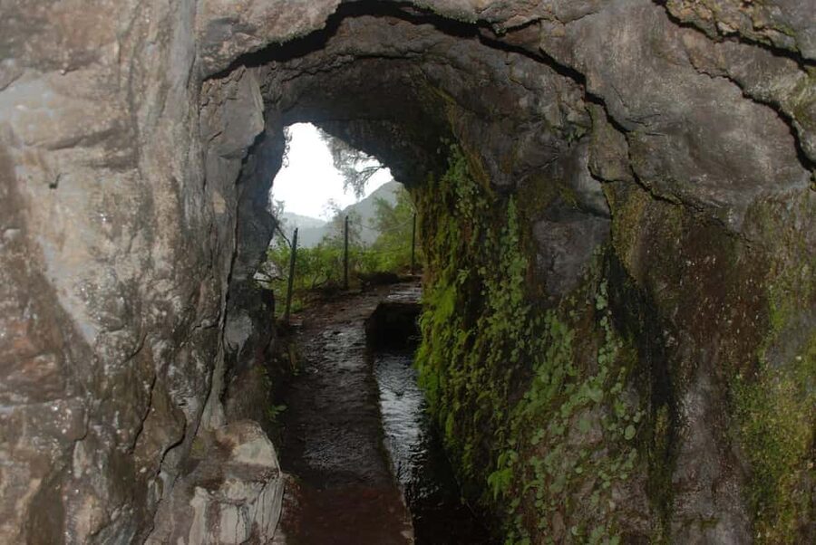 Caldeirão Verde: Levada Caldeirao Verde Hiking Transfer - Getting there from Funchal, Santa Cruz, or Machico (and why the transfer matters)