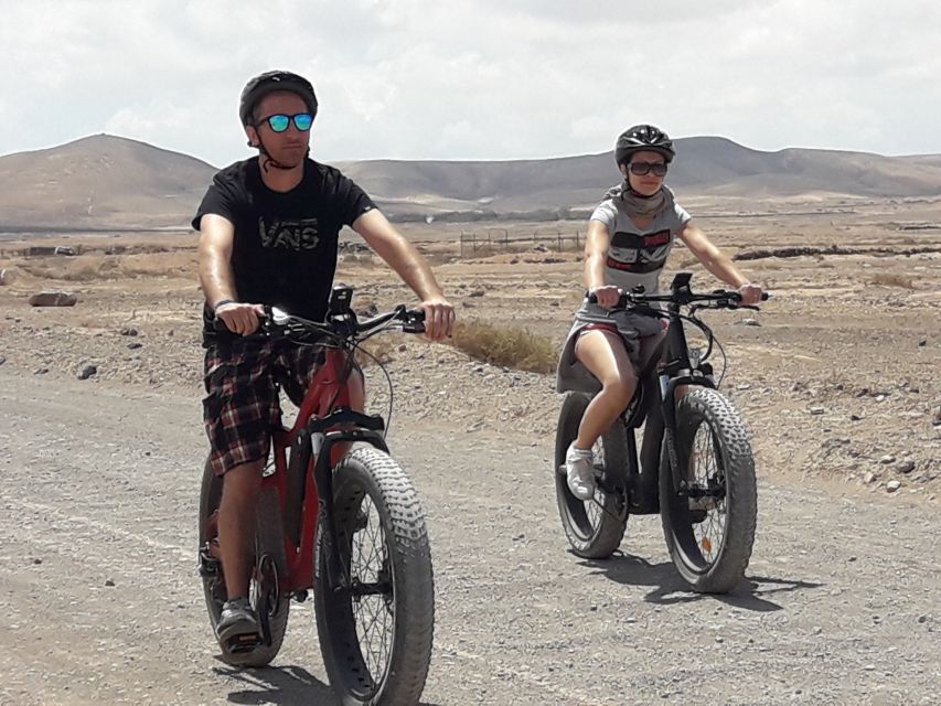 Caleta de Fuste/Corralejo: Guided E-Bike Tour & Crater Hike - Electric fat bikes: where the assistance actually helps