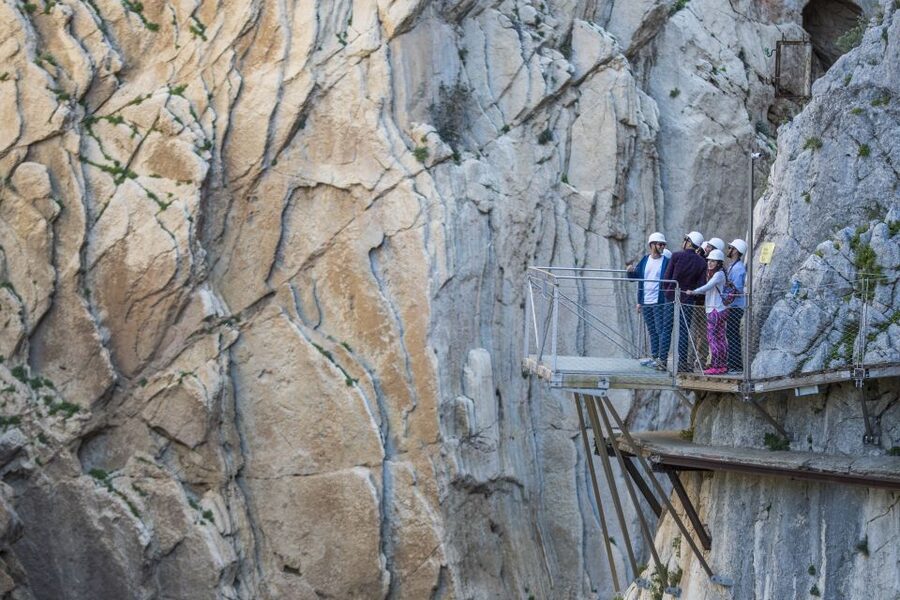 Caminito del Rey: Guided Hiking Tour with Entrance Tickets - What to Bring: Small Items That Save the Day