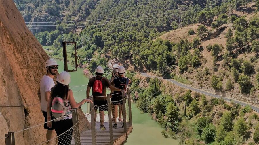 Caminito del Rey: Trekking Tour with Hiking Guide - Who should book this (and who should skip it)