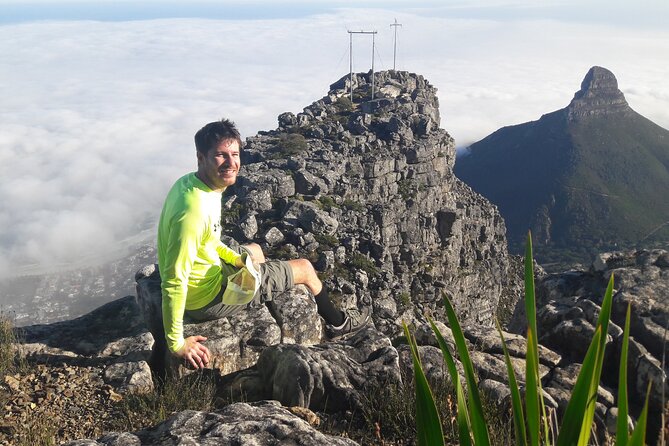 Cape Town: India Venster Half-Day Hike on Table Mountain - Entering the trail: meeting at the Table Mountain cableway