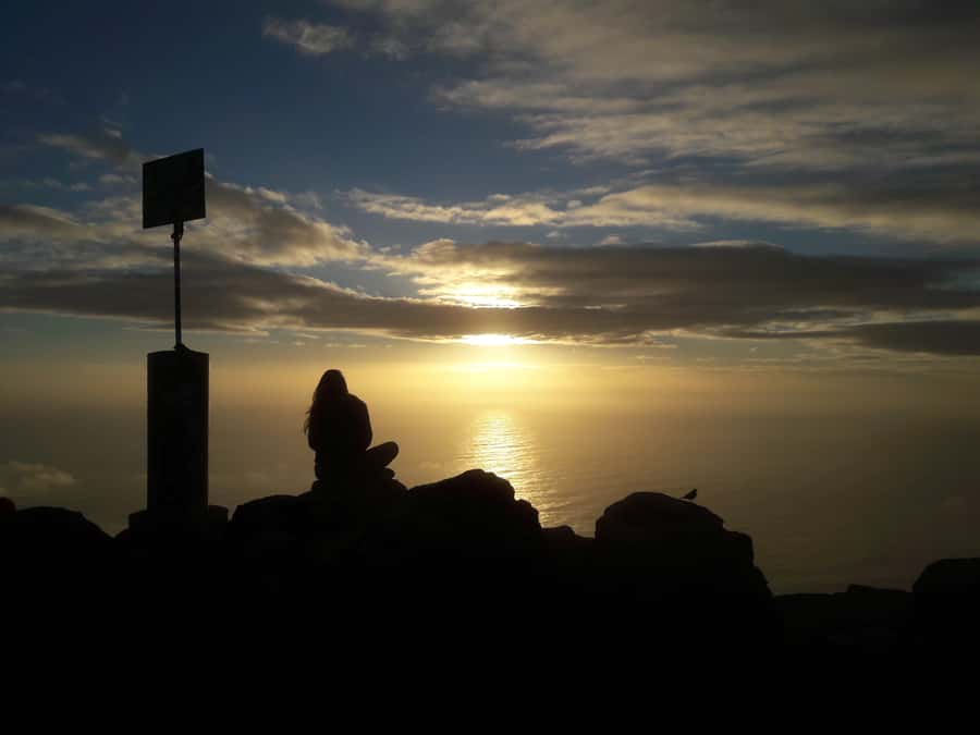 Cape Town: Lion's Head Sunrise with coffee or Sunset Hike - Sunrise coffee versus sunset timing: what changes on the top