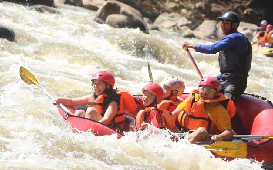 Chiang Mai: ATV Adventure, Jungle Hike & White Water Rafting - Jungle Trek to the Waterfall: A Walking Stretch That Sets the Tone