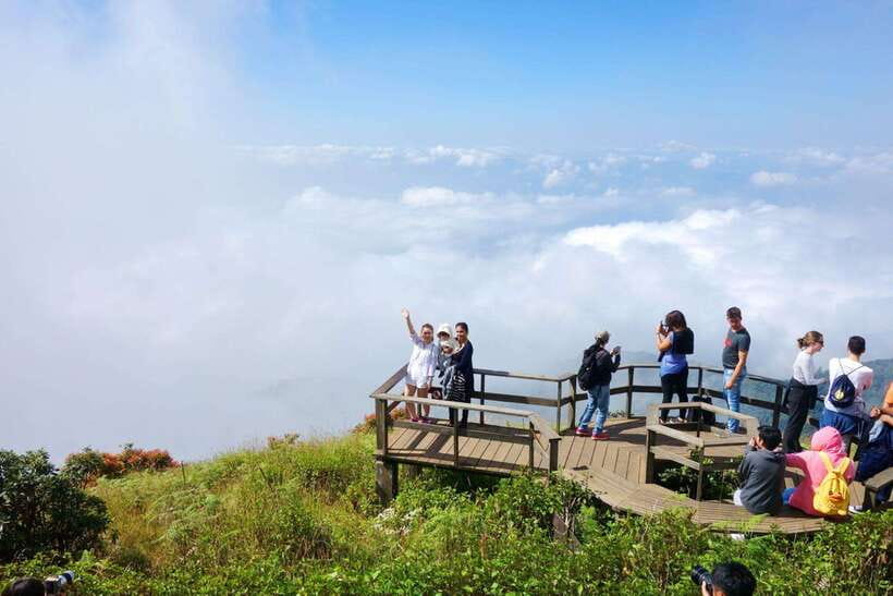 Chiang Mai: Doi Inthanon Park Tour & Kew Mae Pan Trail Hike - Waterfalls, viewpoints, and Thailand’s highest point: how to think about the stops