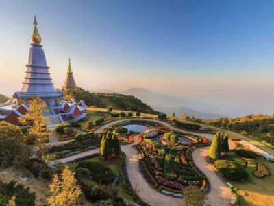 Chiang Mai: Doi Inthanon Park Tour & Kew Mae Pan Trail Hike - Pagoda time: King and Queen Chedi, views, and a dress code that’s easy to follow
