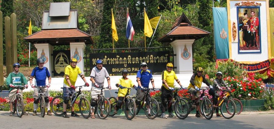 Chiang Mai: Doi Suthep National Park Leisure Hiking & Biking - From Chiang Mai pickup to Doi Suthep entry: how the day starts