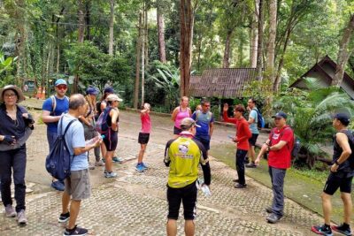 Chiang Mai: Doi Suthep Summit Trek – 7 Hour Pure Hiking Adventure - Lunch with the hill tribe: the one stop that changes the tone