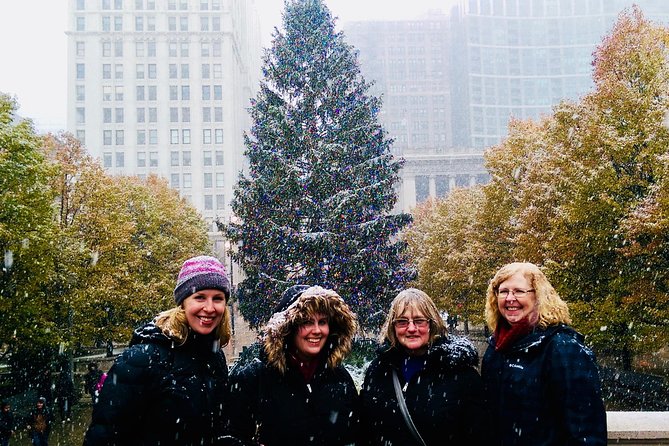 Chicago-Style Holiday Hike: Festive Food and Walking Tour - Deep-Dish Pizza at Lou Malnati’s and the Comfort-Food March