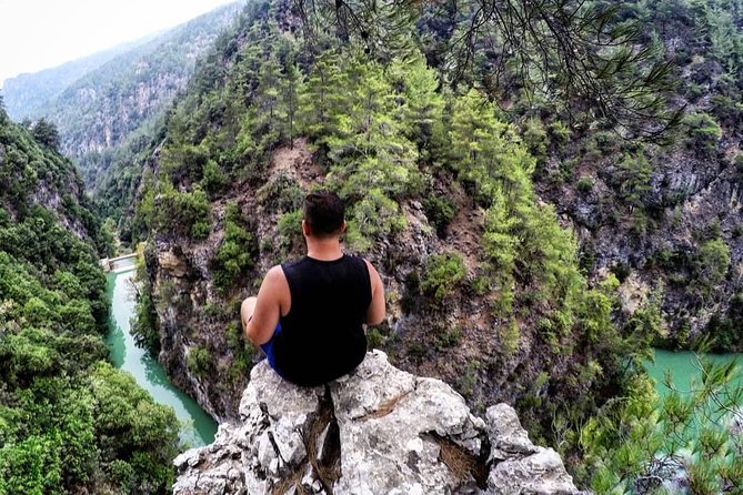 Chouwen Lake Hiking & Swimming - Jannet Chouwen Lake: Shade, Sounds, and a Swim Stop
