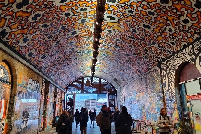 City Hike London (with Borough Market Lunchbreak) - Waterloo start and the Banksy Tunnel walk to the river