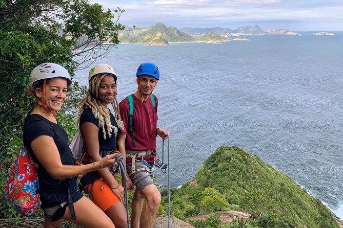Climb Sugarloaf: A Thrilling Adventure to Rio’s Postcard Peak - What to pack (and what to leave behind) so the climb stays smooth