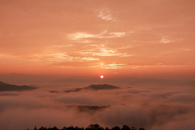 Cloud Chasing packaged hike - Sunrise, Nature and Wellness - Why this Da Lat cloud-chasing sunrise hike feels different