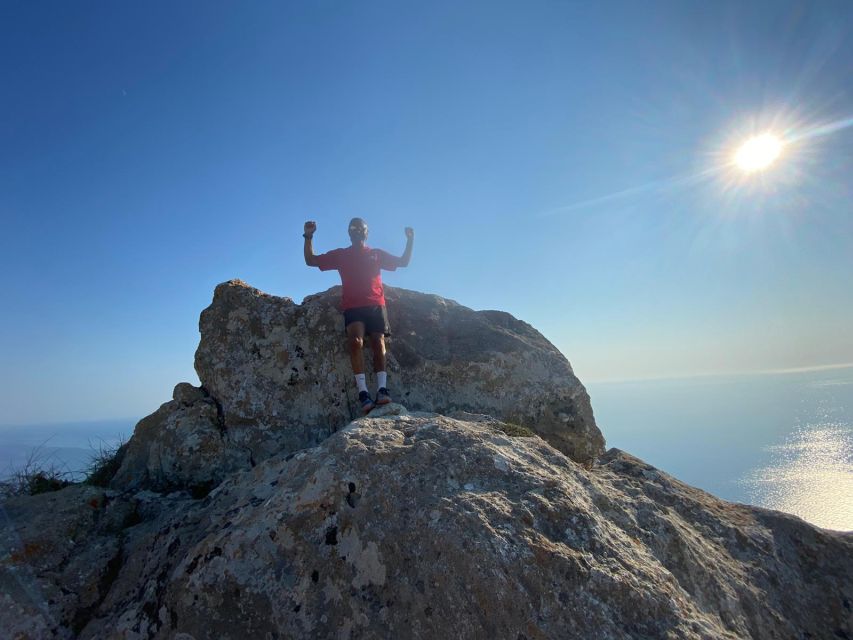 Corfu: Angel Castle Guided Hike and Sunset - Wine time and guide-led pacing: what makes the tour feel personal