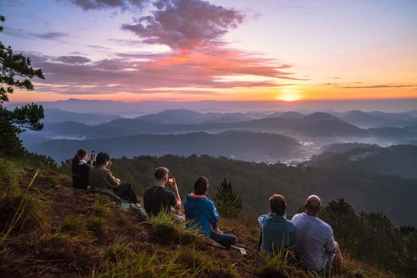 Dalat: Cloud Chasing packaged hike - Sunrise Pickup Included - Photos and videos: free smartphone coverage (and the optional DSLR upgrade)