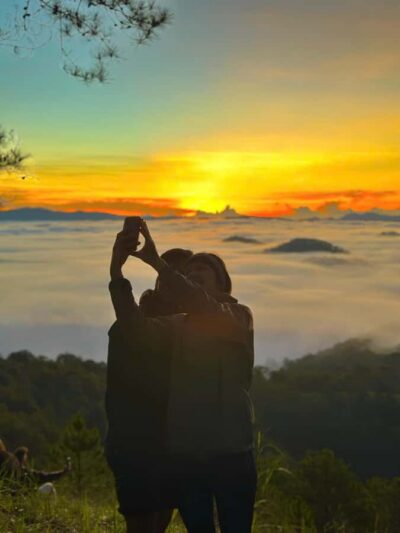 Dalat: Hiking the Mountain to observe the cloud and sunrise - The Pre-Dawn Plan: Pickup, Drive, and What the Start Feels Like