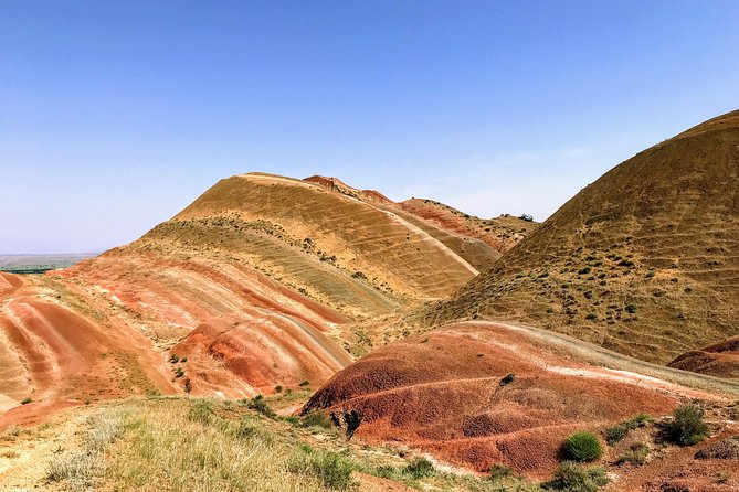 David Gareji and Real Rainbow Mountains Off-Road adventure + hike - Udabno lunch and the optional winery stop in Patardzeuli