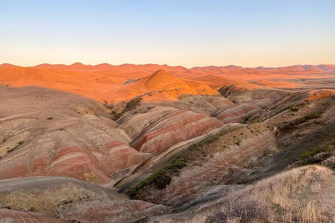 David Gareji and Real Rainbow Mountains Off-Road adventure + hike - What to wear and bring so the hike and caves feel easy