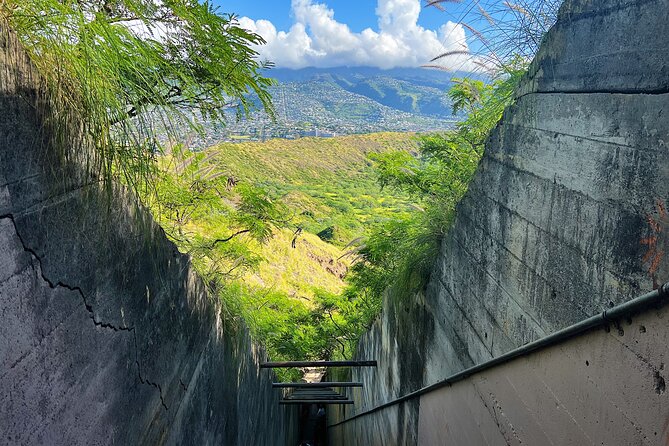 Diamond Head Hiking and Oahu Island Experience feat. North Shore - Diamond Head Crater Hike: the main workout and the best payoff