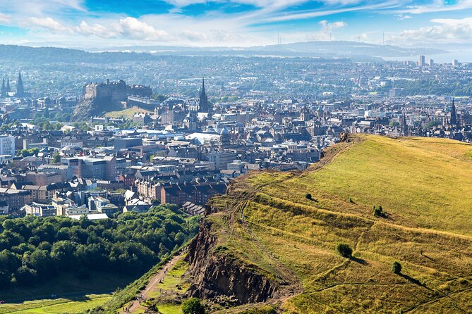 Edinburgh: Arthur's Seat Hike with Local Guide - What you’ll see at the top (and why the guide adds value)
