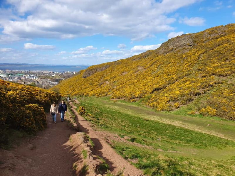 Edinburgh: Guided Hike to Arthur's Seat and Holyrood Park - Key highlights you’ll feel on the trail