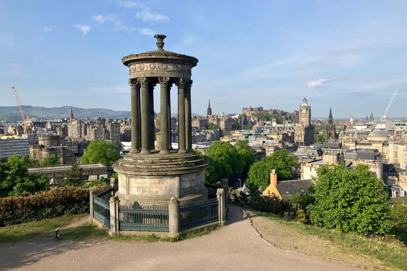 Edinburgh: Hike Arthur's Seat & Calton Hill - Quick passes: Burns Monument, Holyrood Palace, and the Parliament area