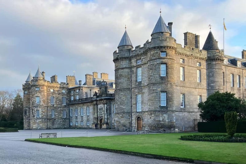 Edinburgh: Hike Arthur's Seat & Calton Hill - What the guide adds (especially Lewis) and why it changes the value