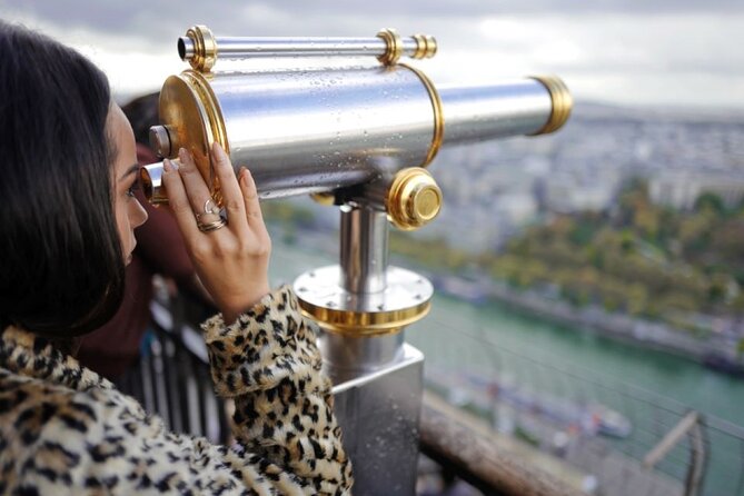 Eiffel Tower Access to 2nd Floor & Summit with Host by Lift - The Summit Elevator: The Part Where Crowds Feel Real