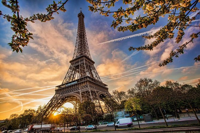 Eiffel Tower Dedicated Reserved Access Top or 2nd floor by lift - Timing, lines, and the common gotchas