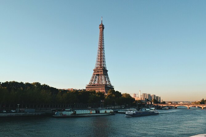 Eiffel Tower Private Tour with Summit Access - Reserved entry through security: what “fast” really means